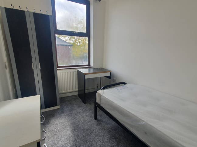 En Suite - Off City Road Fully Refurbished  Main Photo