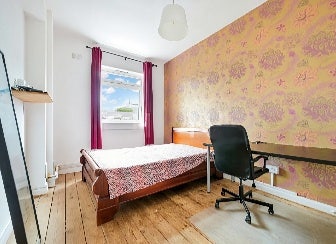 Spacious bedroom near Camden market Main Photo