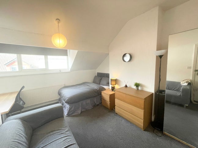 50% off 1St Months Rent & Available Now! LS5 Main Photo