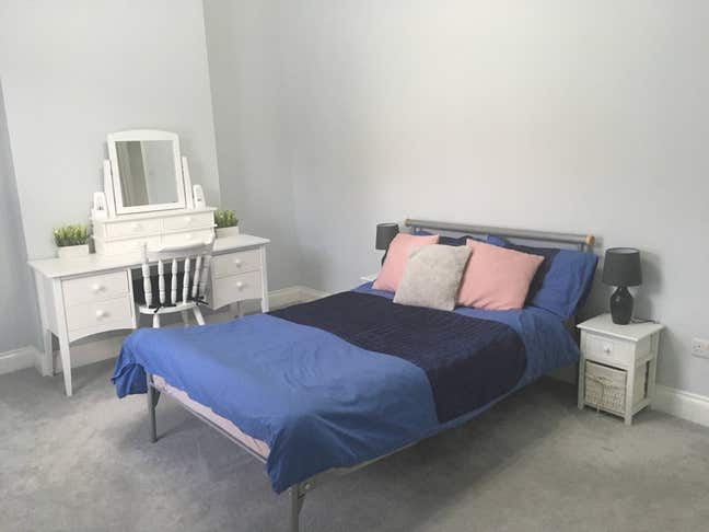 Short term let in a calm, creative, happy house Main Photo