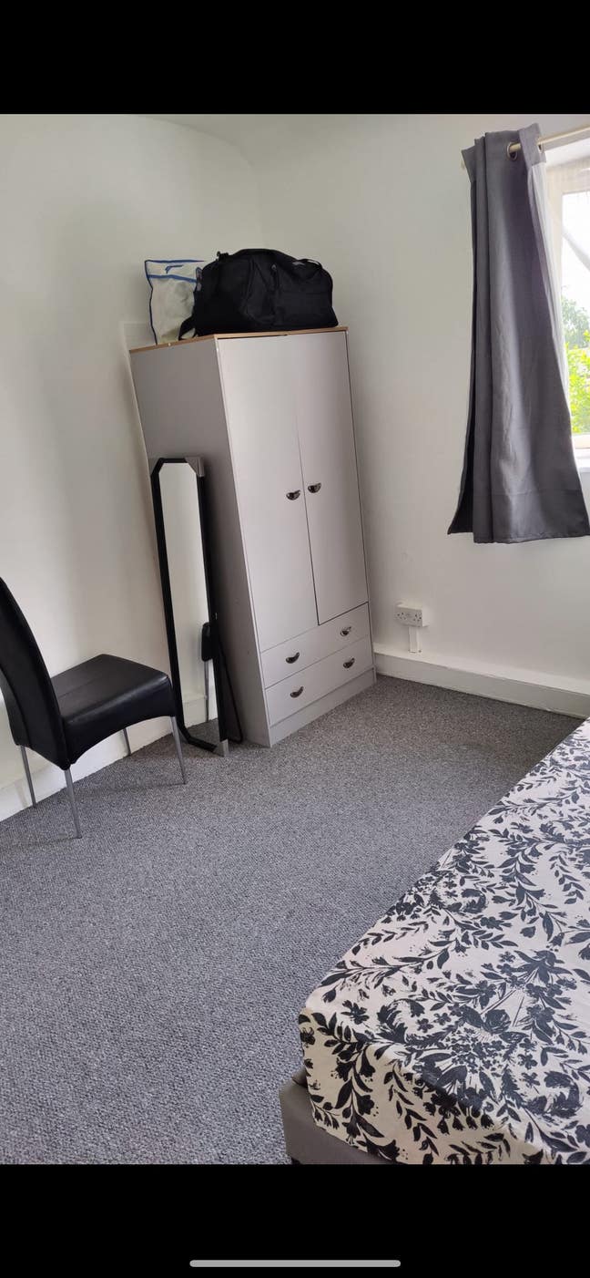 Room For Rent Main Photo