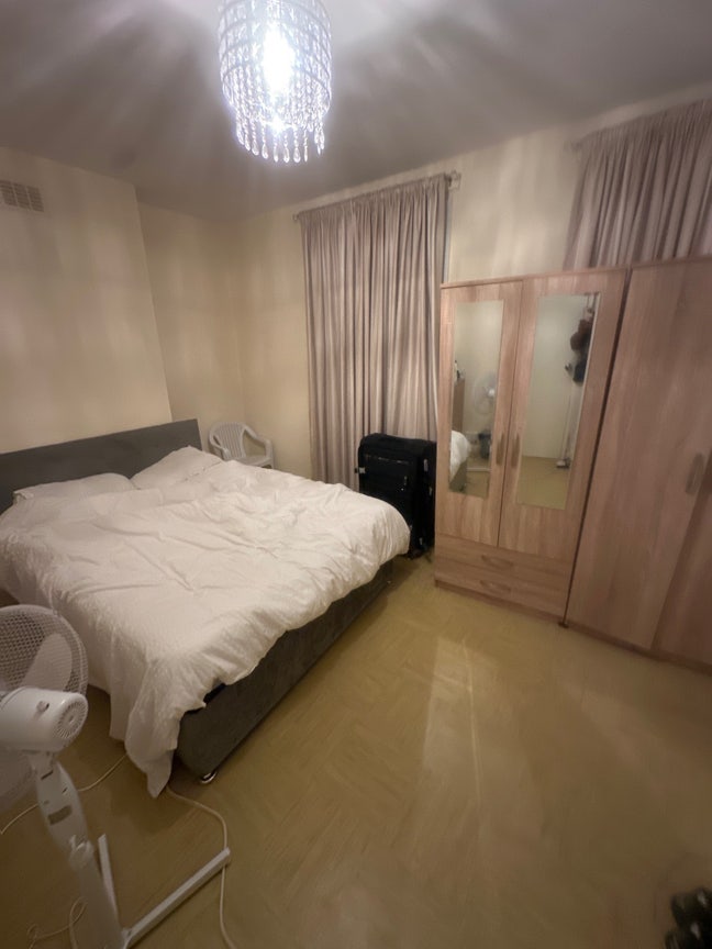 Double furnished room Main Photo