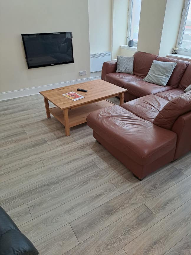 Room in Merchant city Main Photo