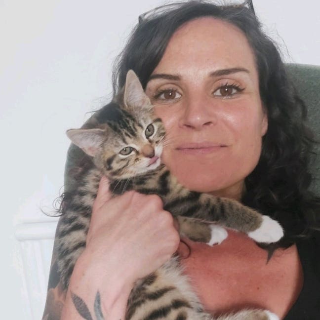 Peaceful friendly massage therapist! Main Photo