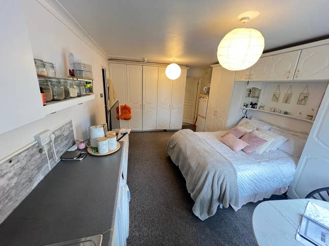 ✨Studio Flat to Let in Kenton/Preston Road  Main Photo