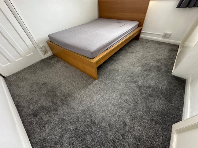 Single bedroom for rent  Main Photo