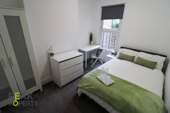 Special Cashback! 1 Room Available - St Anns Road Main Photo