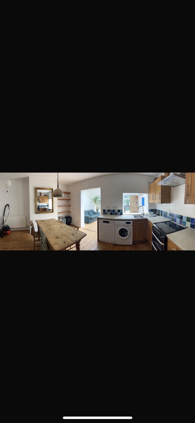Lovely room in Bristol Main Photo
