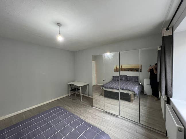 Beautifully presented 3-bedroom flat in NW10 Main Photo