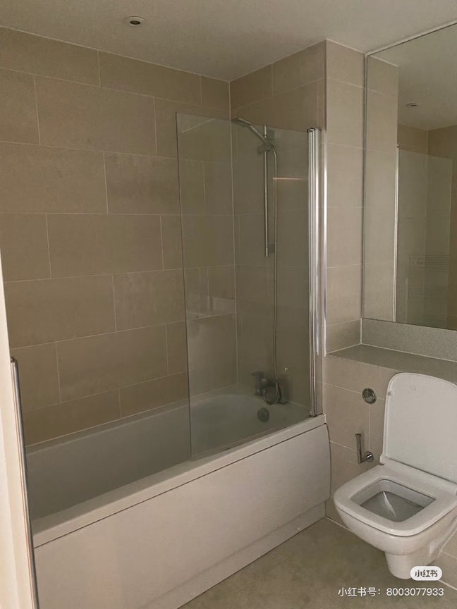 10.4-10.26 ensuite un city center Main Photo