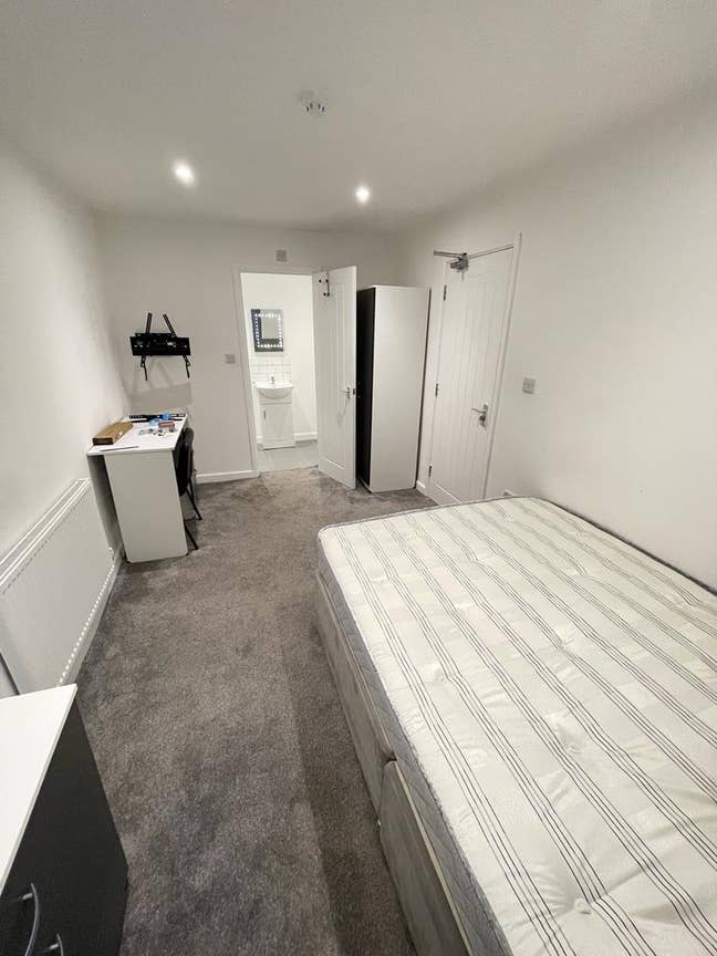 CV1 En-suite🤩 All Bills Inc🏡 No Dep💥 Main Photo