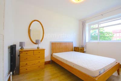 Lovely Room Pimlico  Main Photo