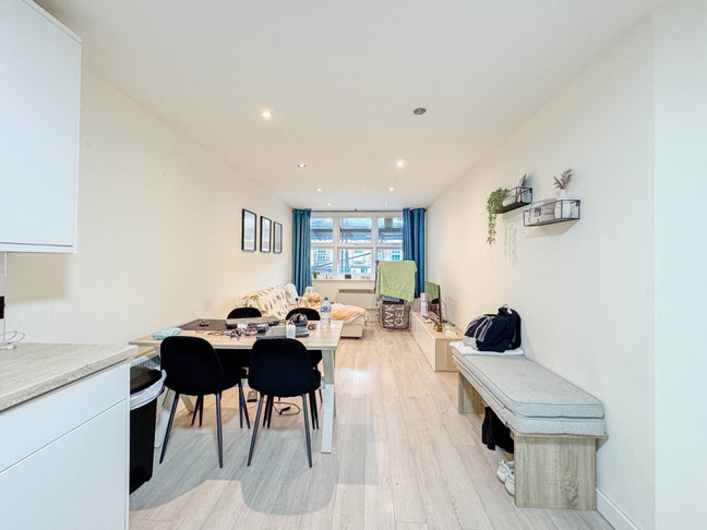 A beautiful 1 bedroom property in Goodmayes, IG3 Main Photo