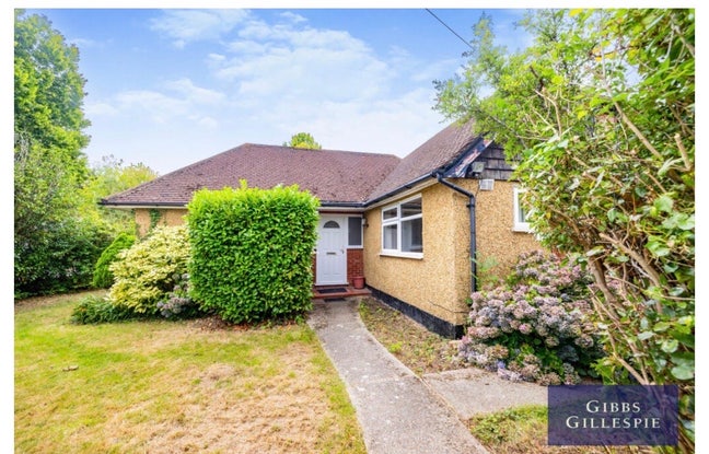 For Rent : Double Bedroom in Pinner Main Photo