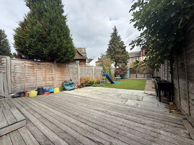 4 Bed 2 Bath House on Manship road, Mitcham, CR4 Main Photo