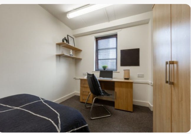 All Girls City Centre Student Flat Main Photo