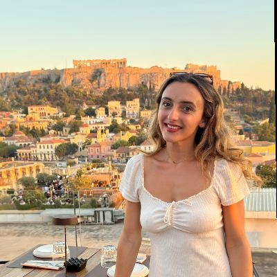 28 yr old female looking for a room  Main Photo