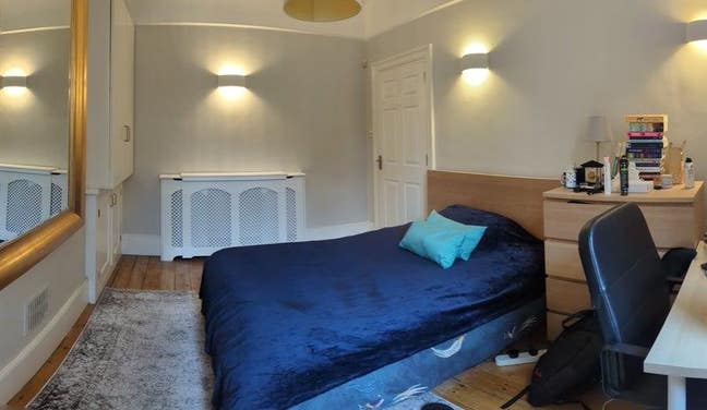 Large Victorian home 5 minutes from Gunnersbury   Main Photo