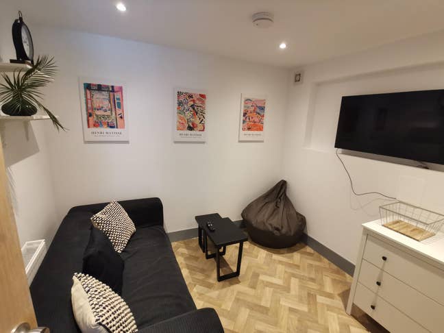 Double Room Available! Bills & Cleaner Included! Main Photo