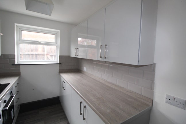 4 bed house hu5 area Washington street  Main Photo