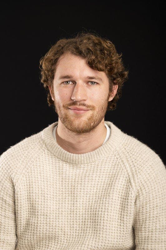 hybrid worker seeking home near Islington Main Photo