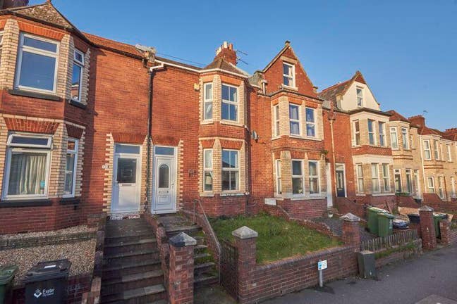 Well presented 4 Bed shared house Main Photo
