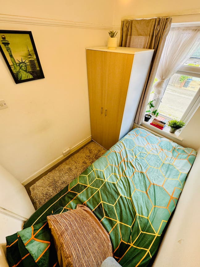 🏠 Affordable Single Room in Park Royal – Zone 3	 Main Photo