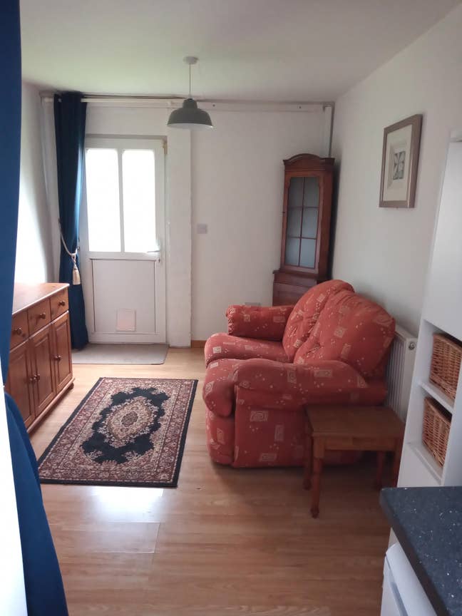 Private self contained annexe, all bills included Main Photo