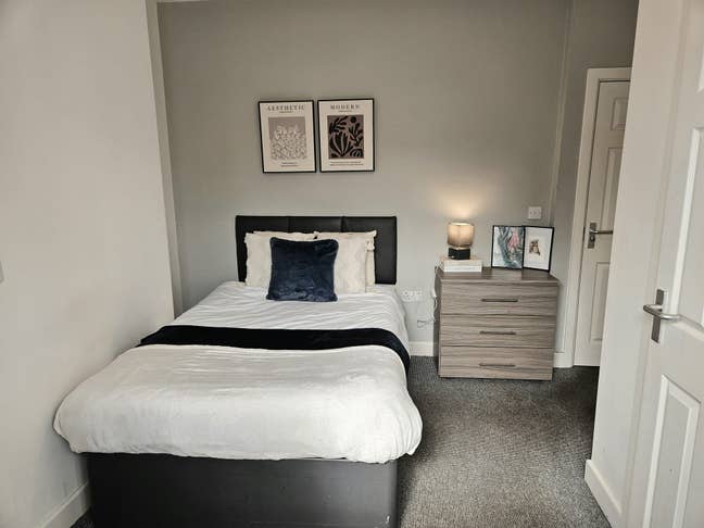 Furnished Rooms Opposite Hospital – Bills Incl. Main Photo