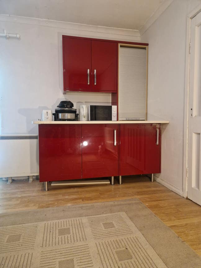 Self contained room/studio Main Photo