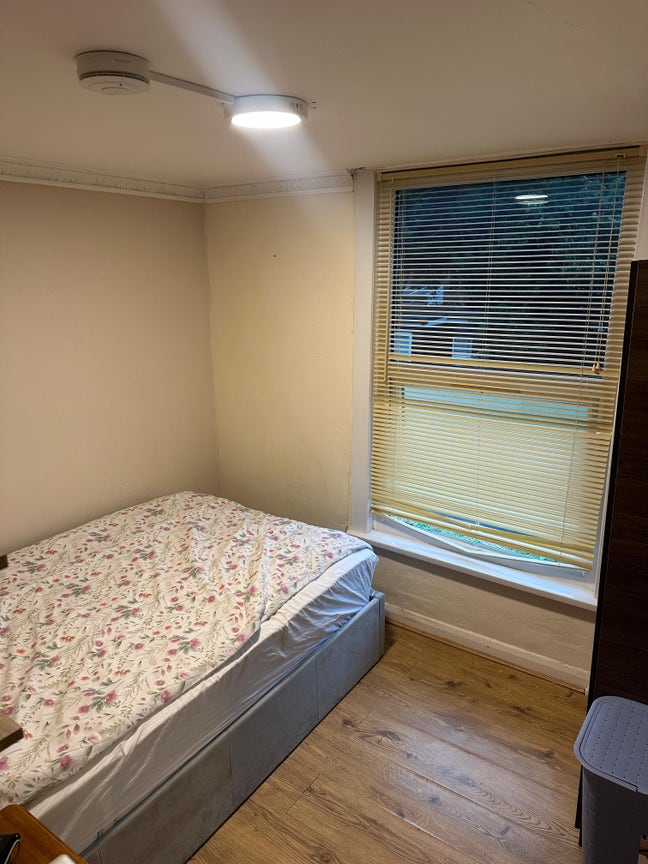 Single room to rent  Main Photo