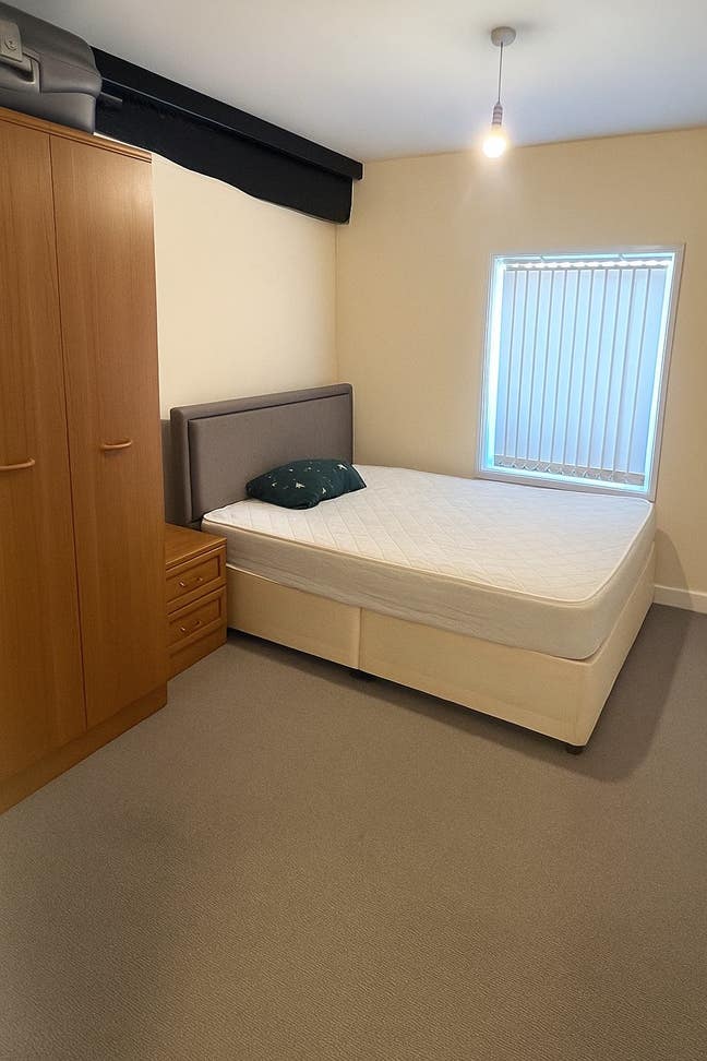 A Fully furnished double room to rent in melksham  Main Photo