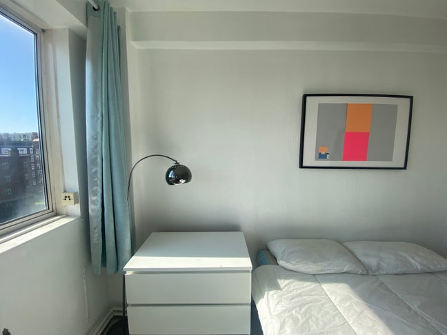 Super Sunny Double W/Private Balcony!  Main Photo