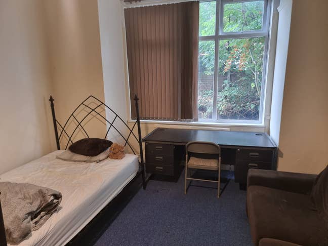 Student Room – £126pw – Victoria Park, Manchester Main Photo