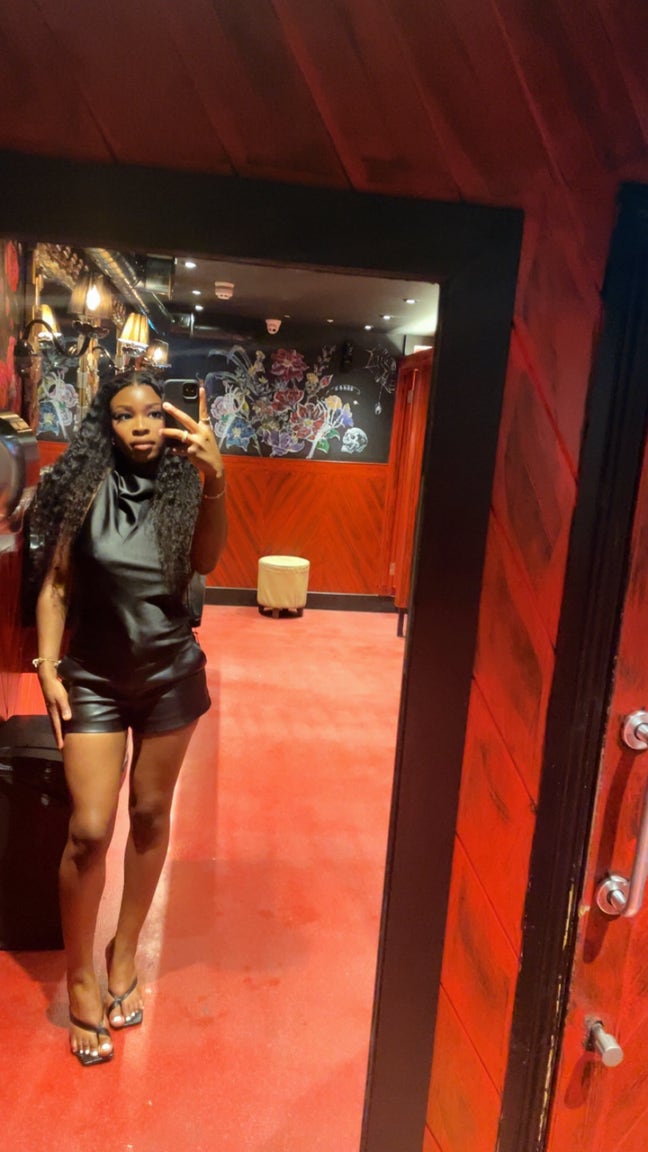 Professional Female seeks a single or double room Main Photo