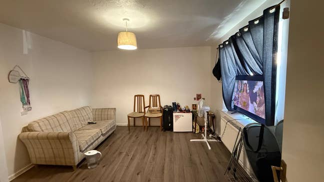 2 bedroom furnished house Main Photo