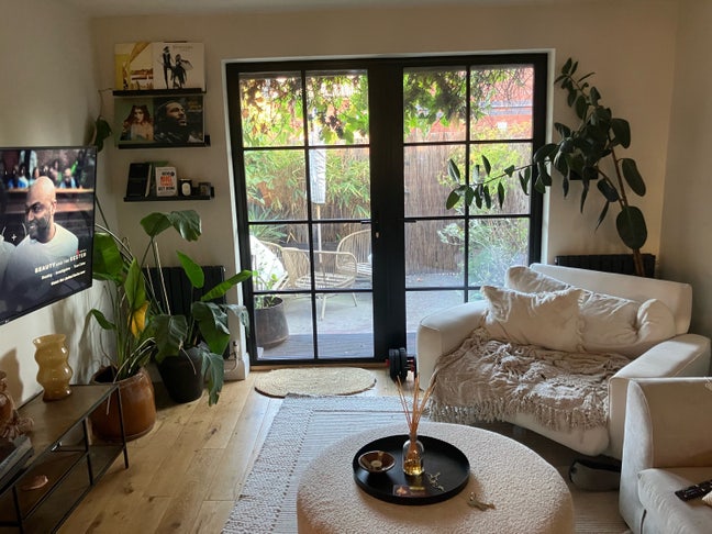 Double Room in Tooting Bec -Bills Included Main Photo