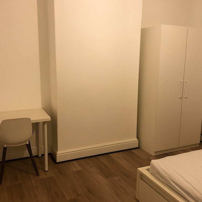 *Recently renovated* 1 room available  Main Photo