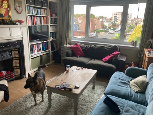 Lovely room in family flat near Western General  Main Photo