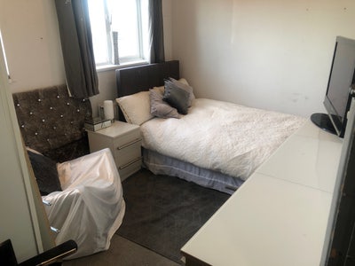 ⭐️&pound;395.oo L👀king 4 FULL Time Employed Tenants plz  Main Photo