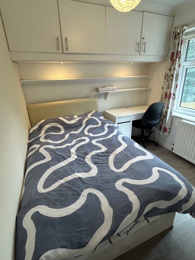 Modern double room in great house & location  Main Photo
