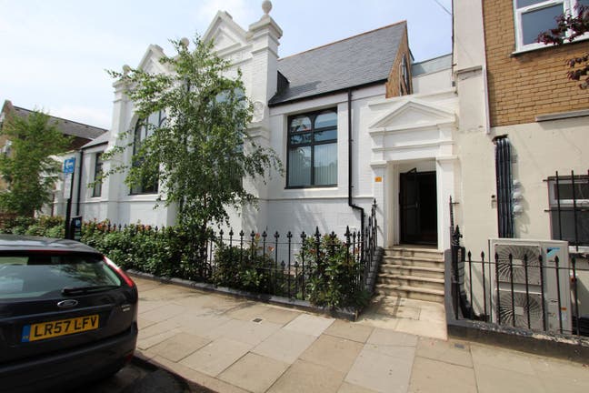 Charming 3 Bed House in Stoke Newington/ Dalston Main Photo