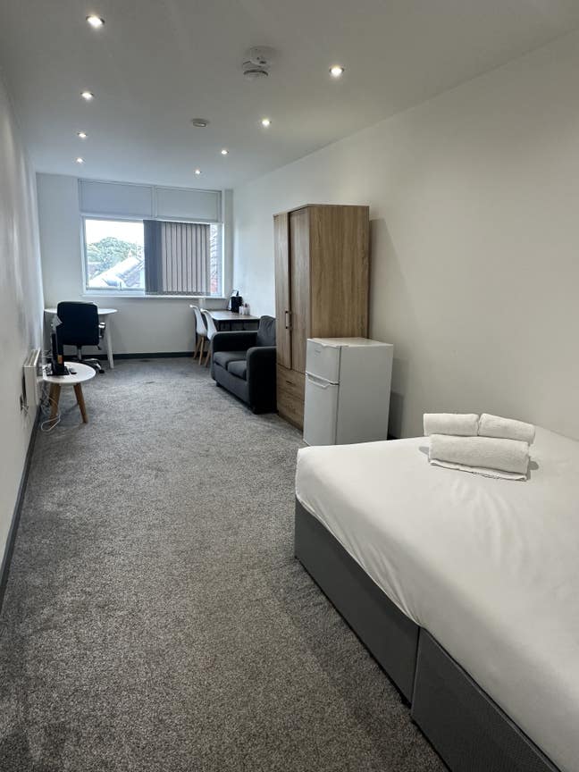 Spacious en-suite rooms Anlaby Road Main Photo