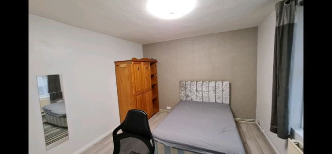 💫Large Newly Decorated Rooms, Well Kept Flat💕 Main Photo