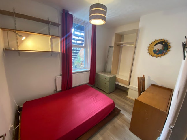 Double room available in Arthur’s Hill Main Photo