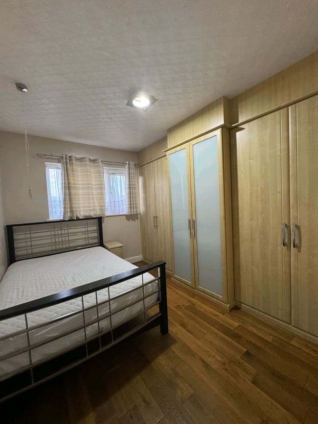 Double room to rent  Main Photo
