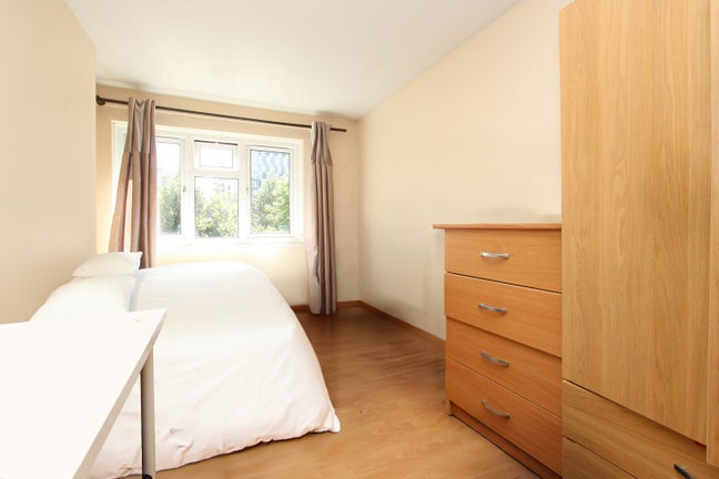 Prime Central London-Double Room - Available Now! Main Photo