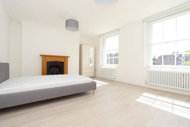 Luxurious Living in Bow:Ensuite Rooms 1min to Tube Main Photo