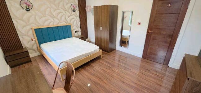 1 bedroom, in luxury room, Fallowfiled, bills inc, Main Photo
