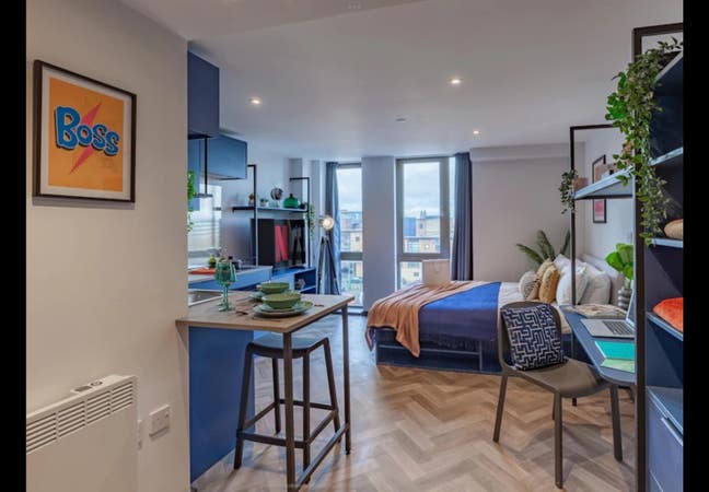 Urgent Tenancy Takeover: Gold Suite - Limelight Main Photo